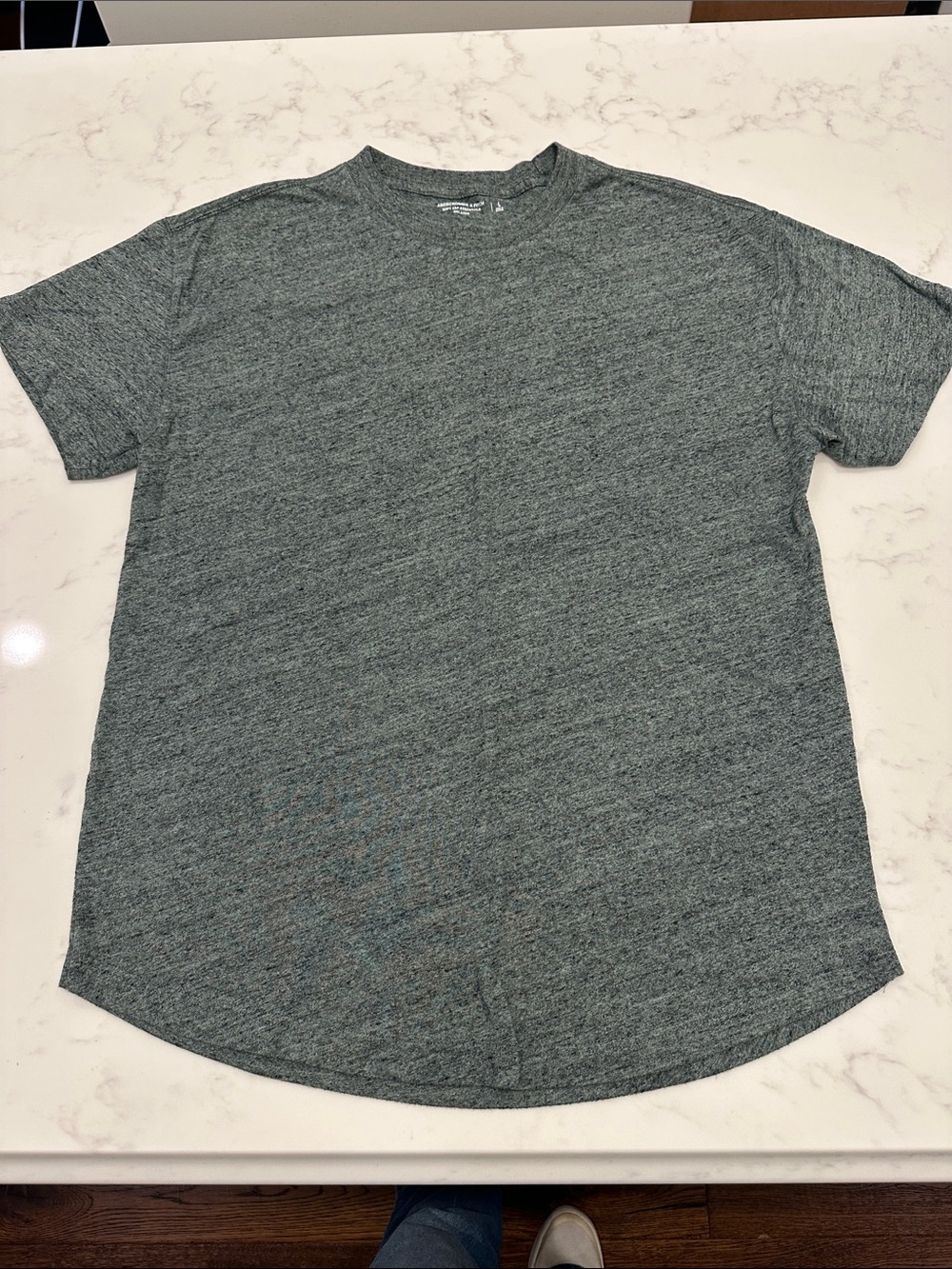 Abercrombie & Fitch Men's Heathered Hunter Green Crew Neck Tee